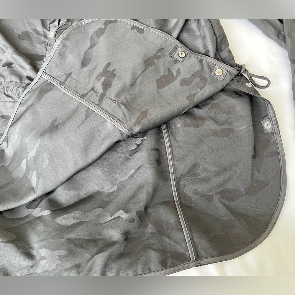 H&M | Lightweight Spring Jacket - Picture 9 of 16